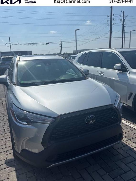 TOYOTA COROLLA CROSS 2022 7MUBAABGXNV005755 image